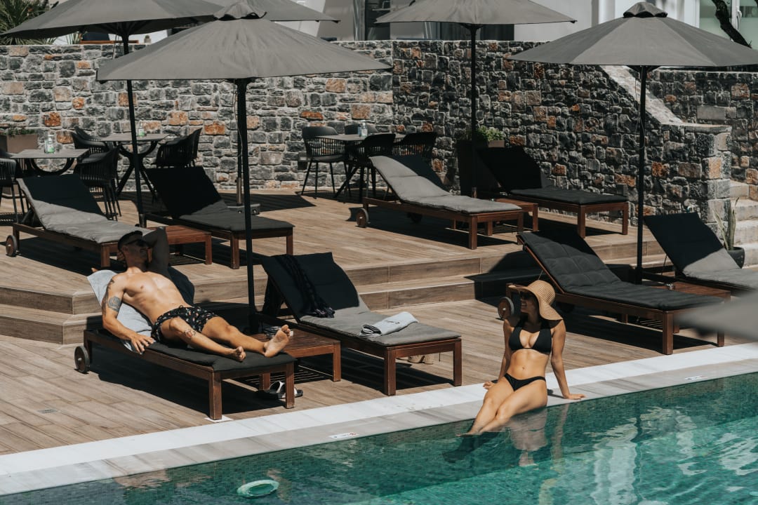 Pool Seascape Luxury Residences