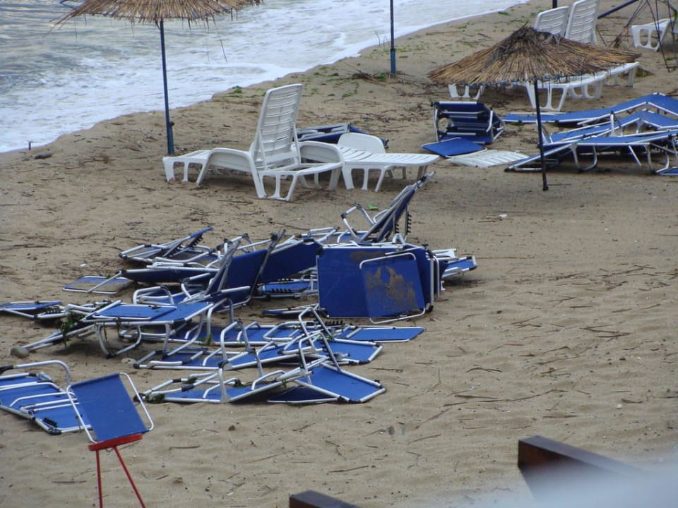 Verwüstung nach Unwetter Sol Luna Bay