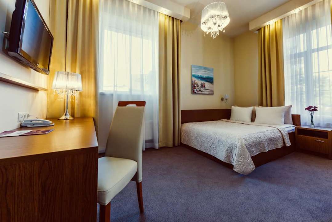 Pokój 1os standard Grein Hotel
