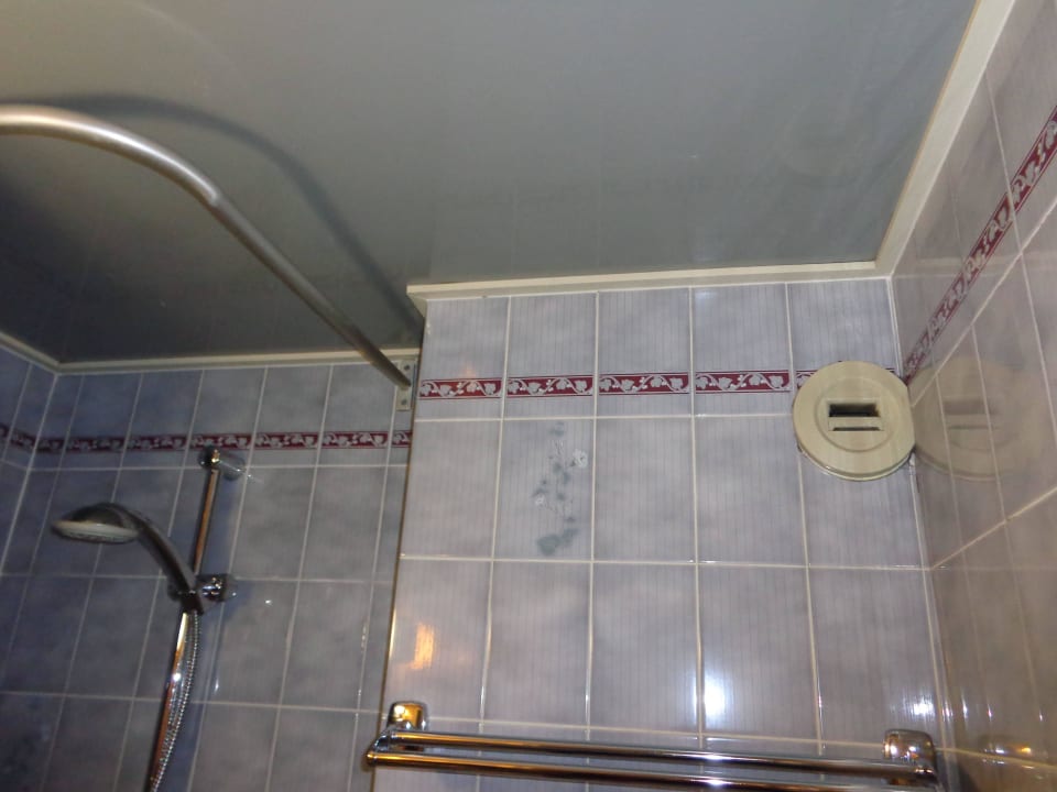 Bad - defekter Abzug Hotel de la Felicite