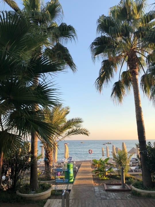 Strand Saphir Resort & Spa