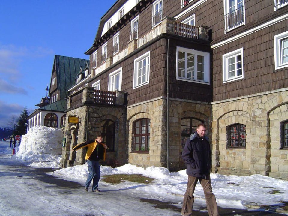 Hotel Eingang Hotel Tanečnica