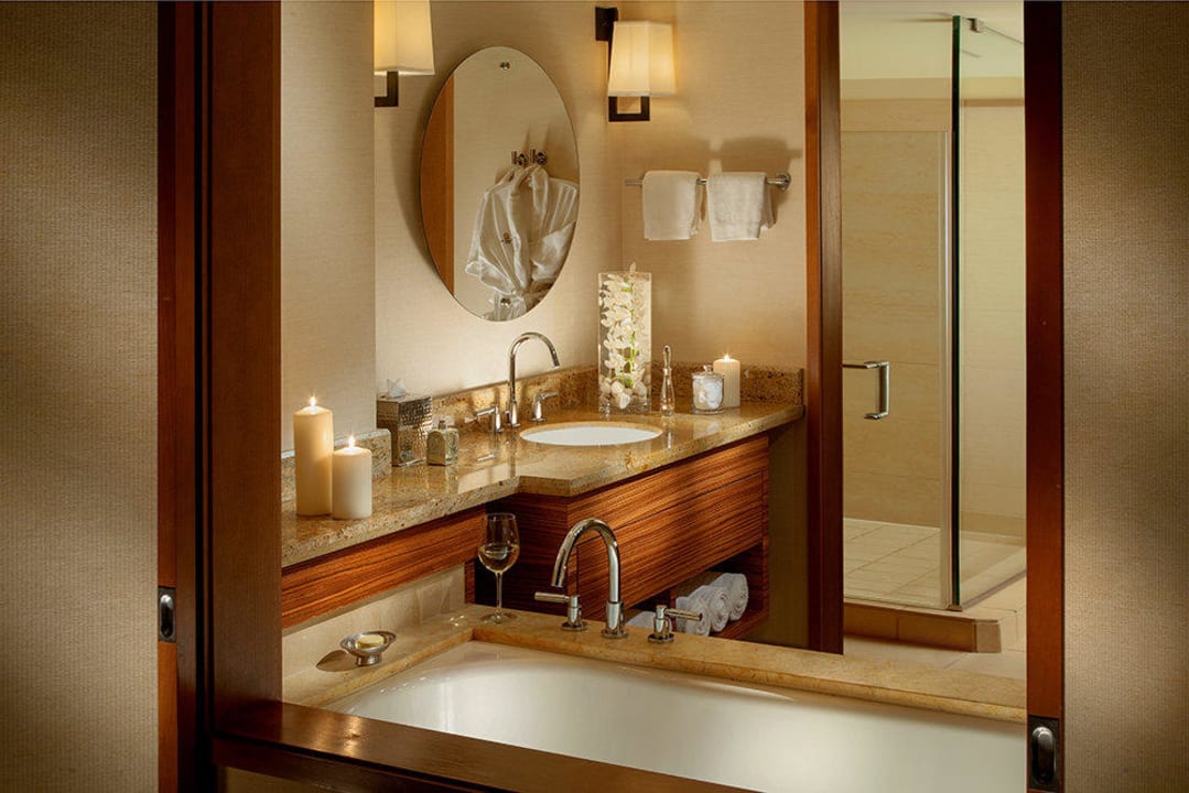 Guest Room Bath Hotel Pan Pacific