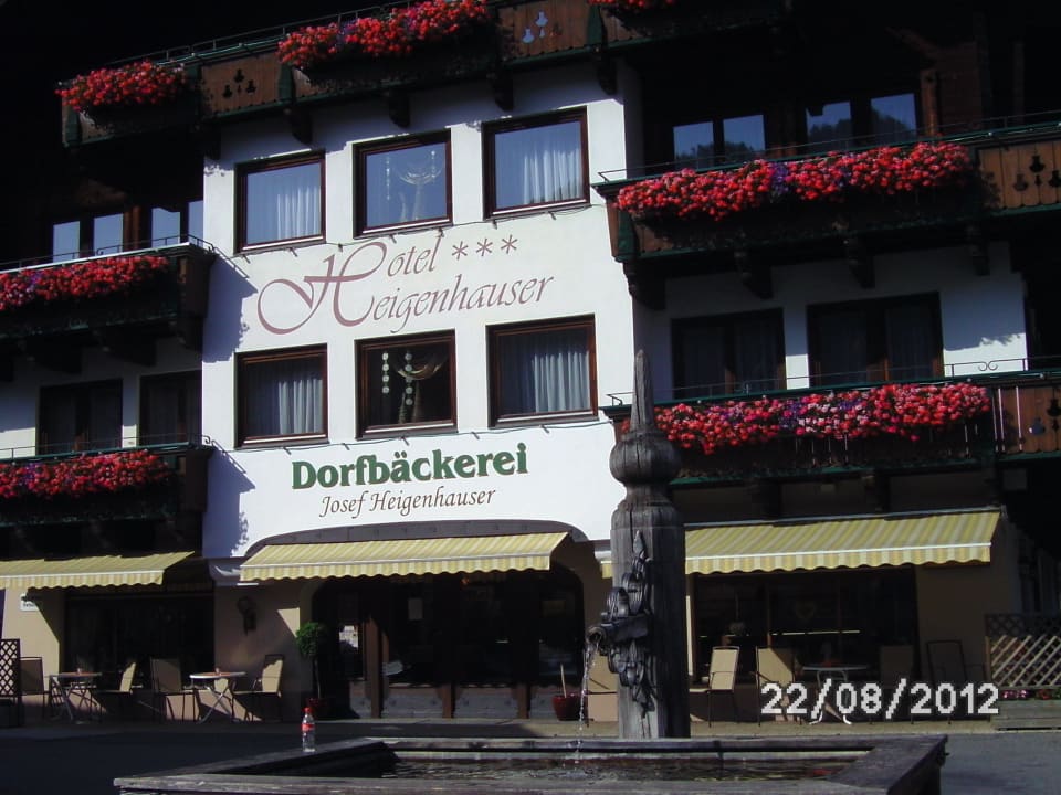 Außenansicht Hotelgebäude Hotel Heigenhauser