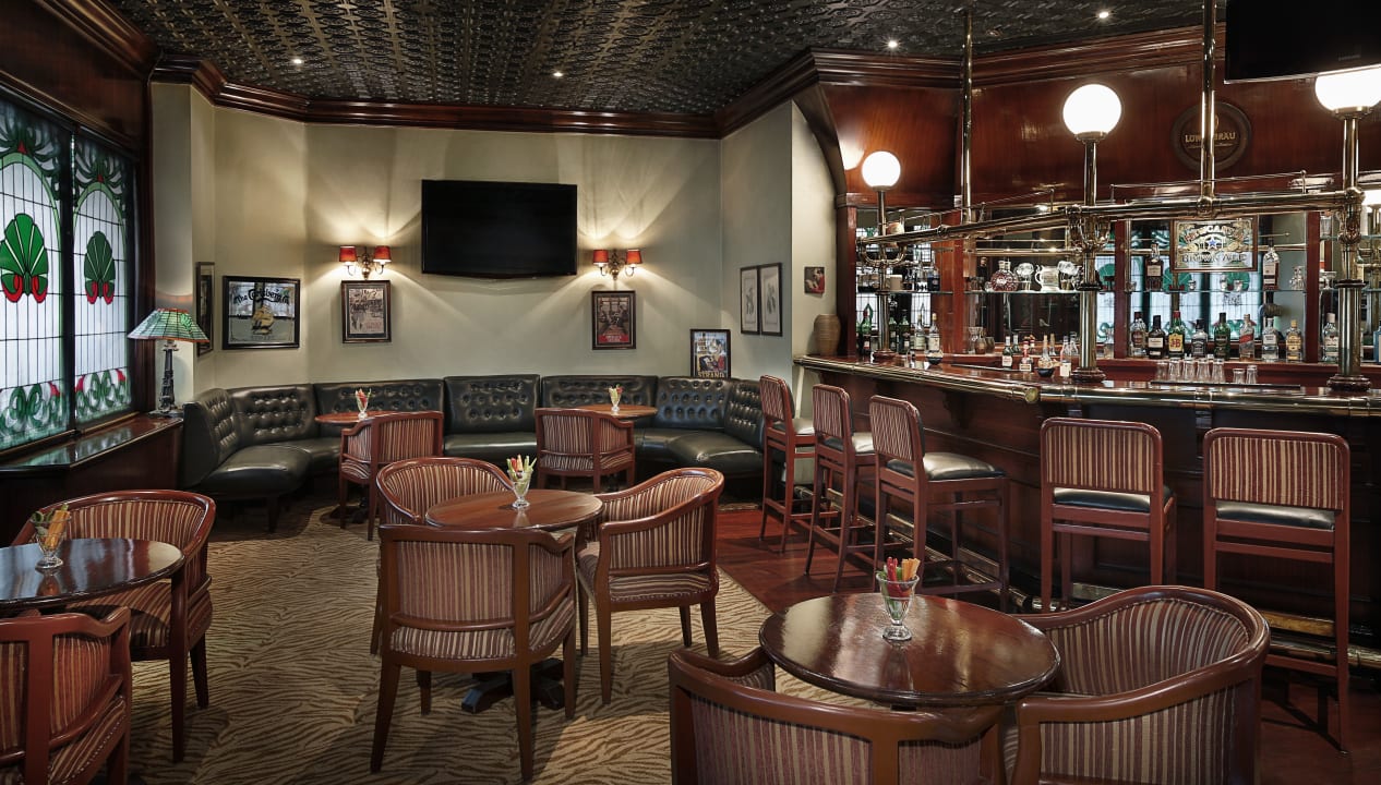 Sonstiges Ramses Hilton