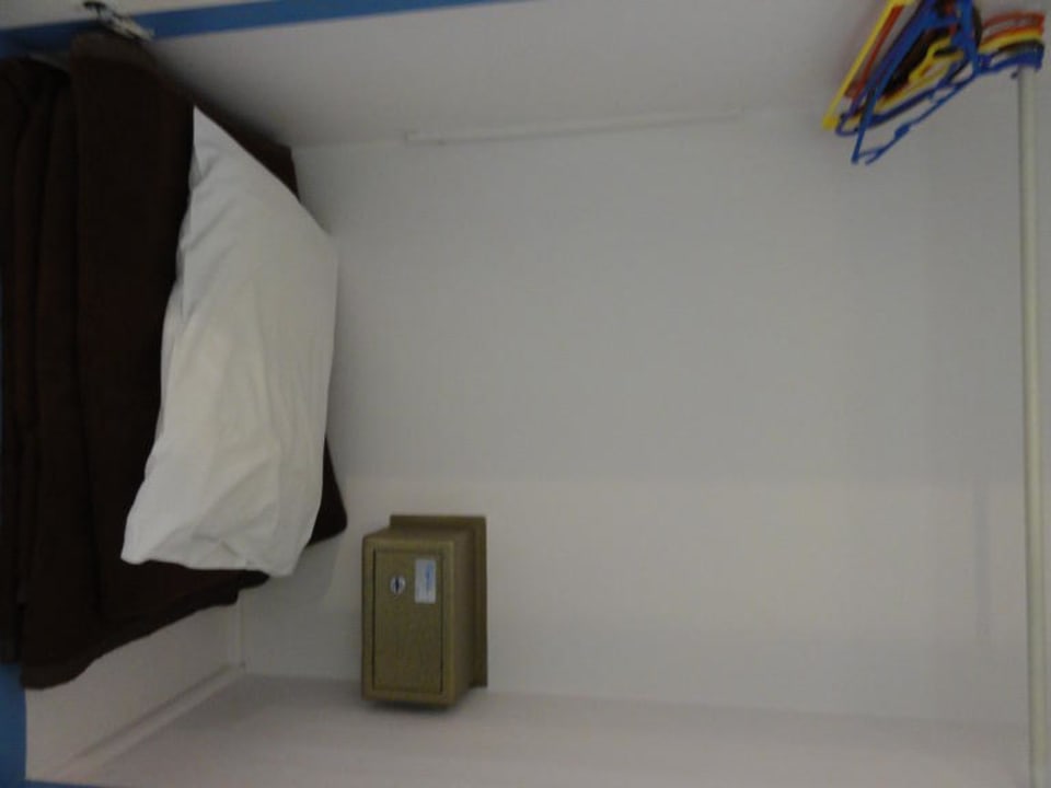 Schrank & Safe Apollon Studios & Apartments