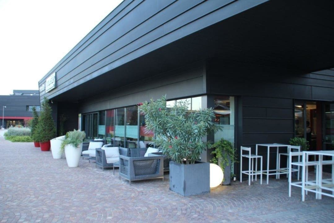 Außenbereich vom Restaurant voco Venice Mestre - The Quid