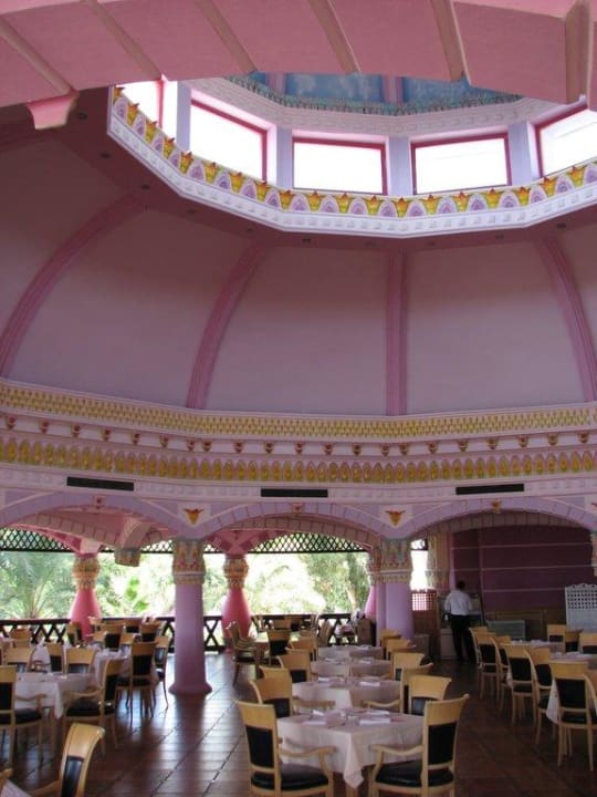 Außenterrasse vom Speisesaal Kamelya Aishen Club