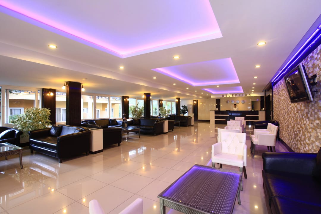 Eingang Hotel Seker Resort