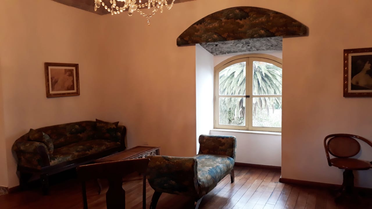 Zimmer Hacienda La Cienega