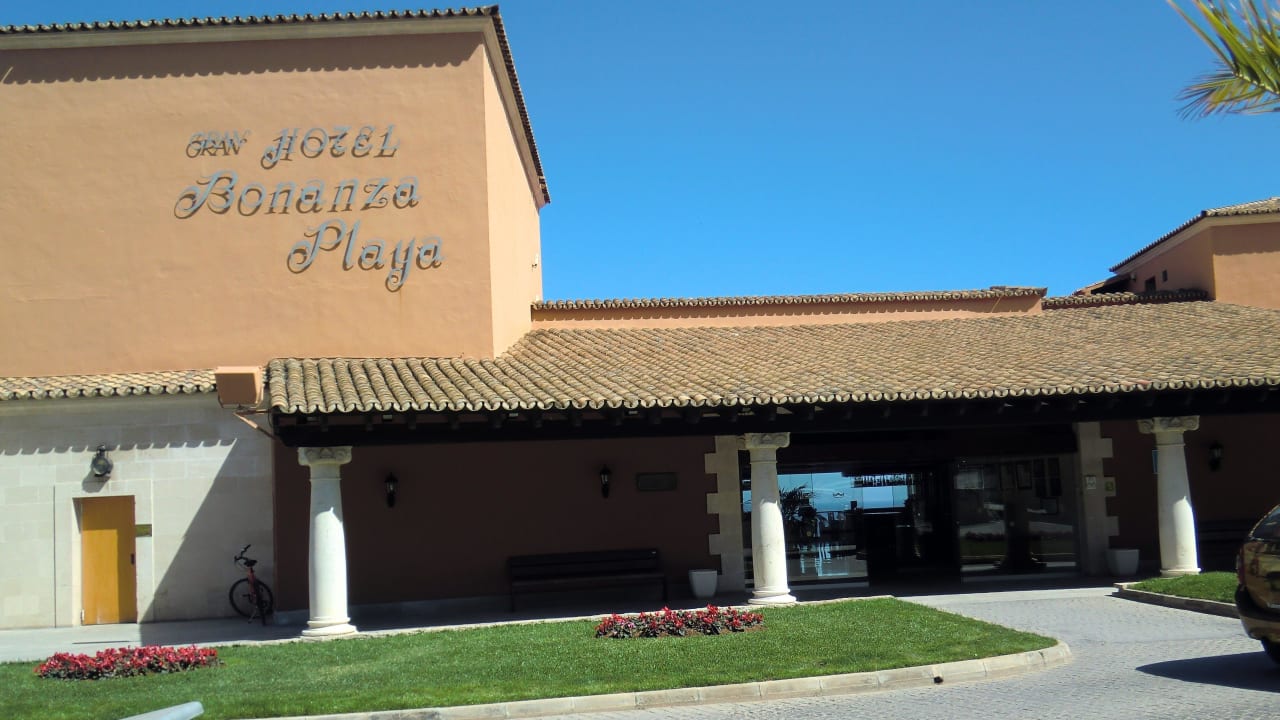 Eingang Hotel Bonanza Playa