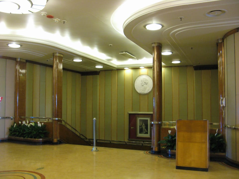 Rundgang auf dem Schiff The Queen Mary