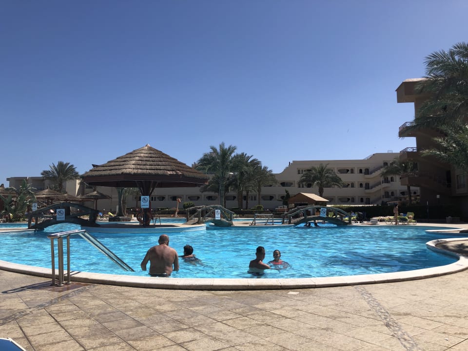 Pool Seagull Beach Resort