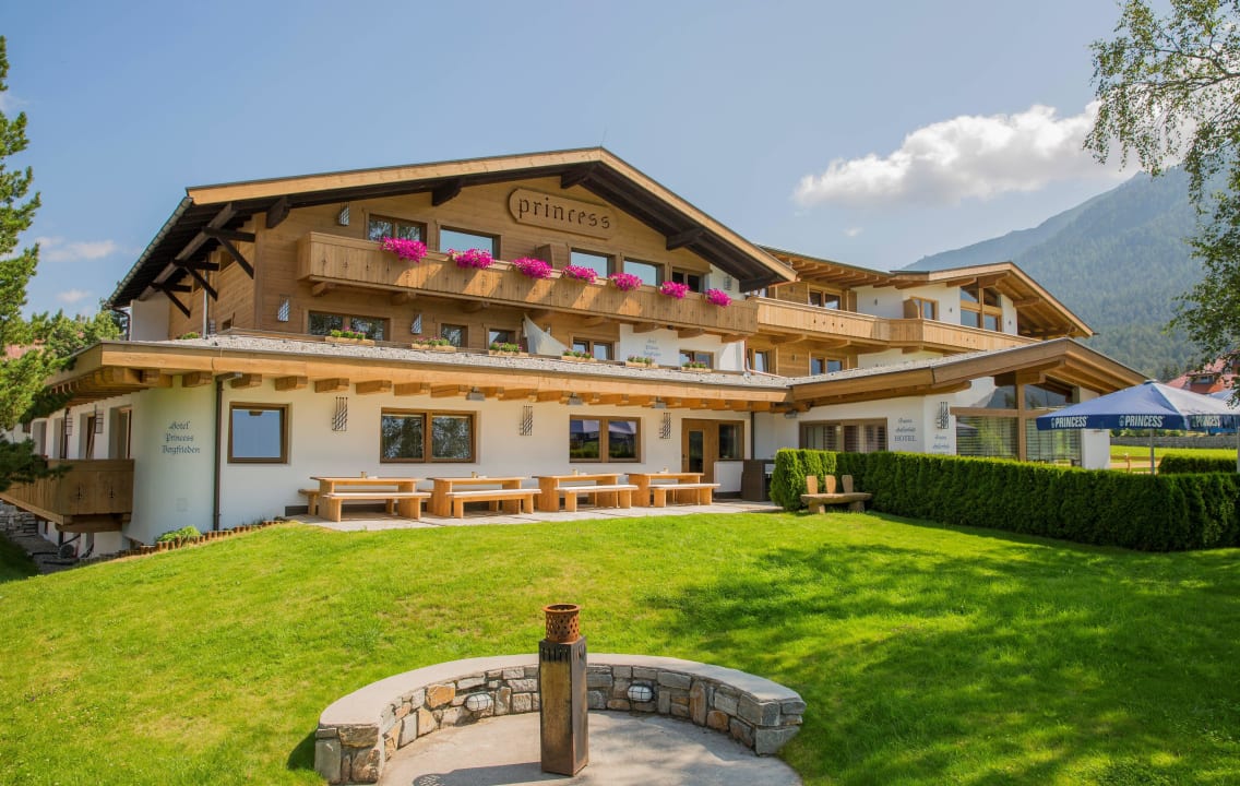 Garten und Terrasse von Hotel Princess Bergfrieden Princess Bergfrieden