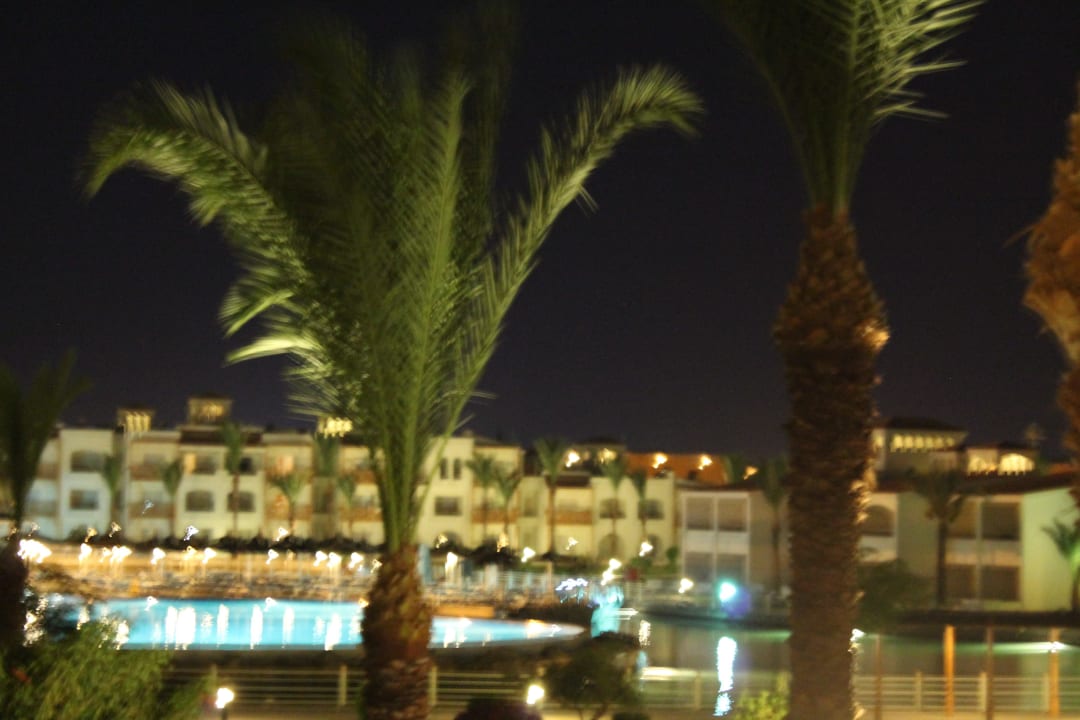 Blick auf den Pool am Abend Pickalbatros Dana Beach Resort - Hurghada