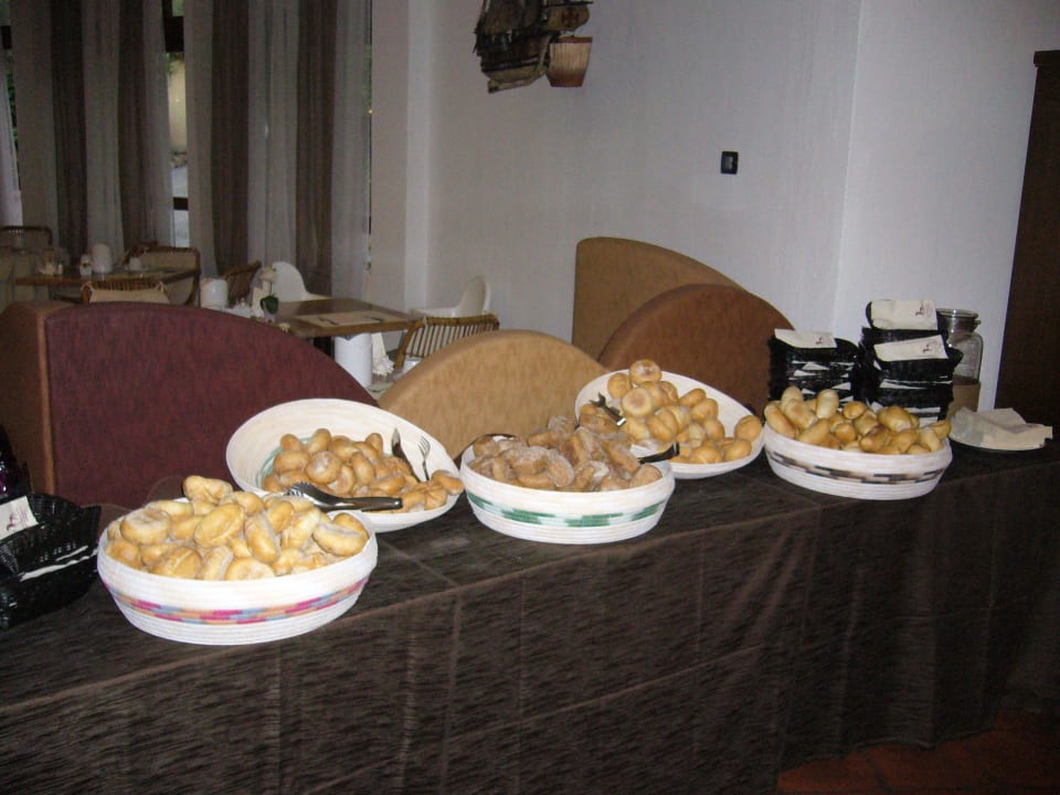 Frühstücksbuffet Hotel Resort & Spa Baia Caddinas