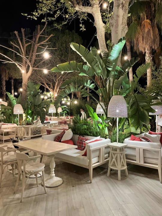 Gastro Hotel Miramare Beach