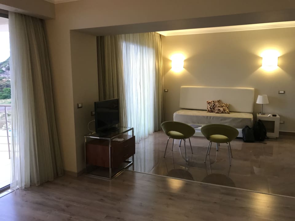 Zimmer Atrium Platinum Luxury Resort Hotel & Spa