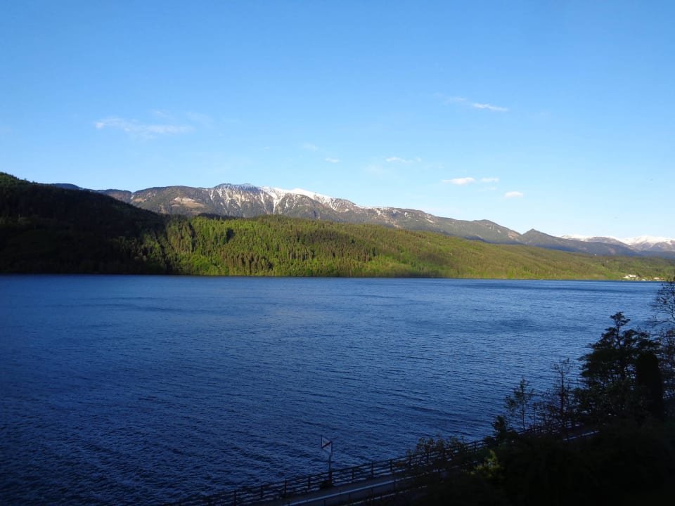 Blick von der Pension Sedlak auf den See Pension Sedlak