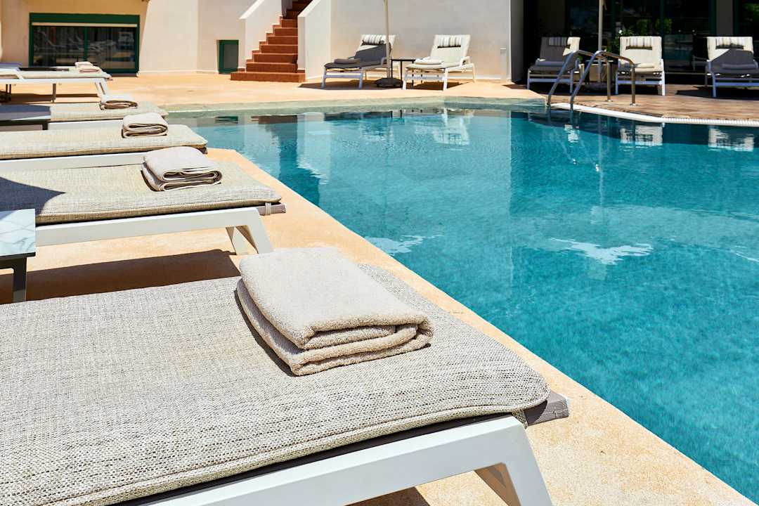 Pool Apartments Bella Vista
