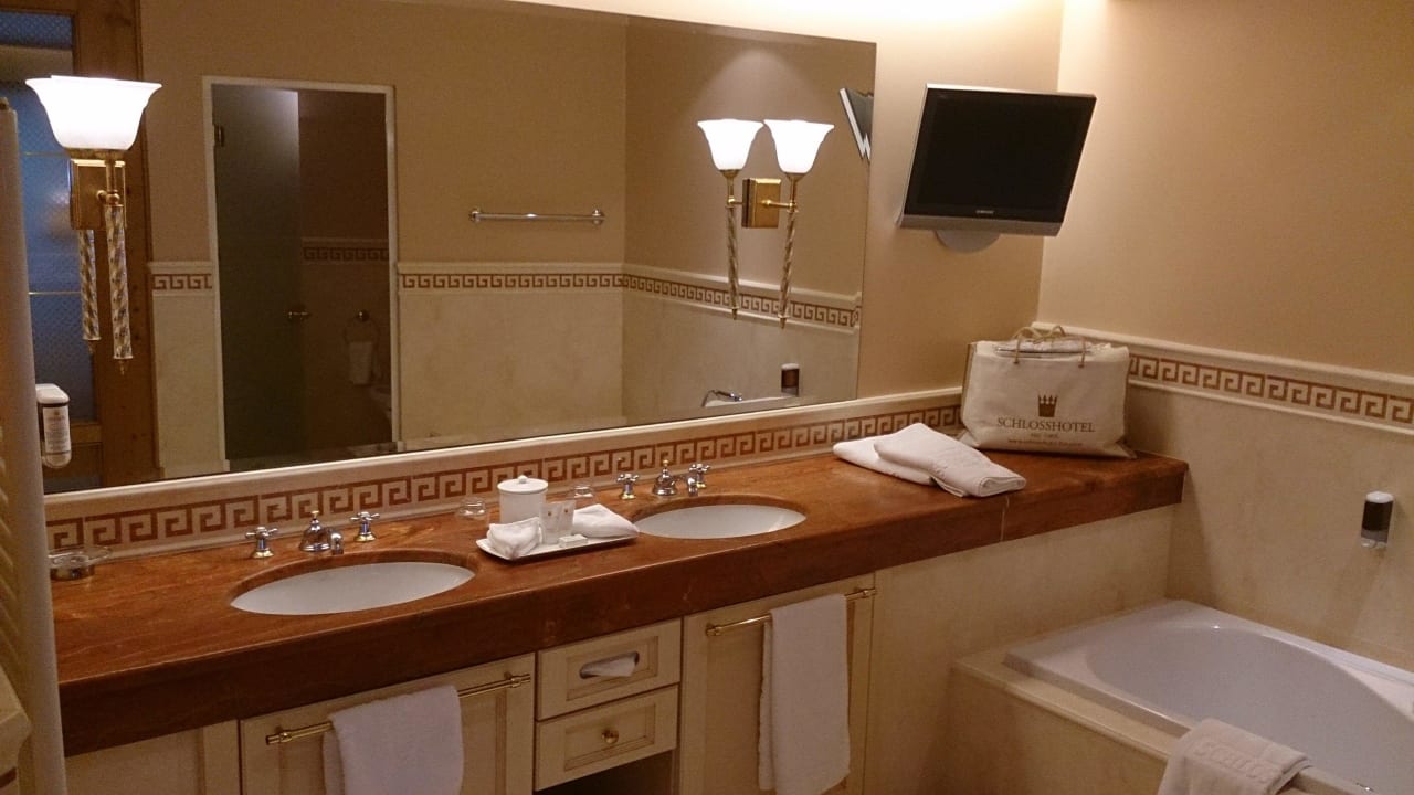 Bad Rosenquarzsuite Schlosshotel Fiss