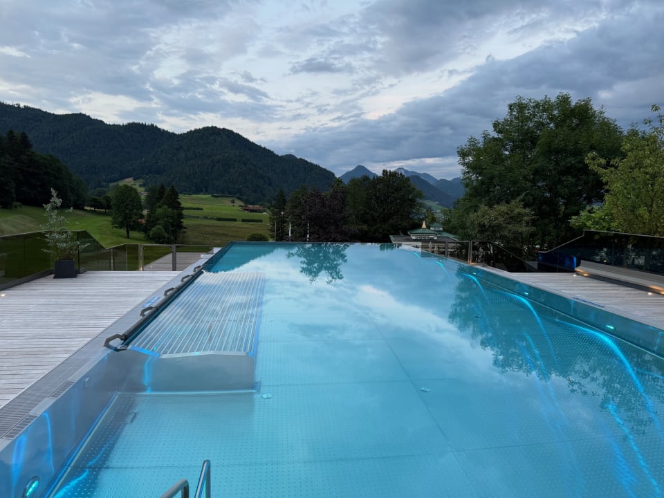 Pool Wohlfühlresort Peternhof