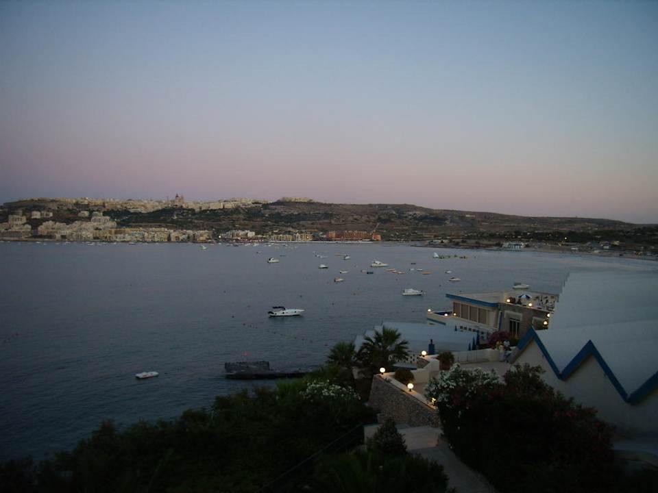 Blick über die Bucht Hotel Mellieha Bay