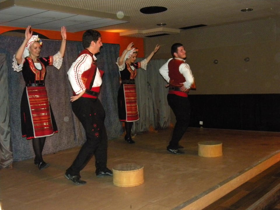 Good entertainment in the evening HVD Viva Club Hotel