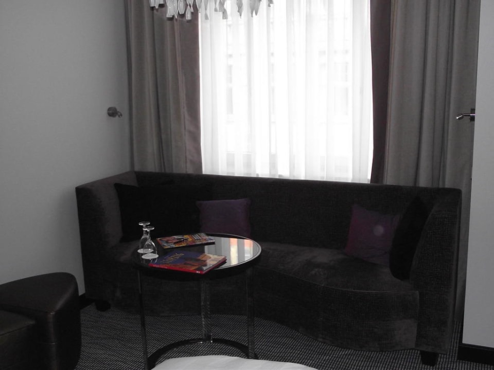 Sofa Steigenberger Icon Grandhotel Handelshof