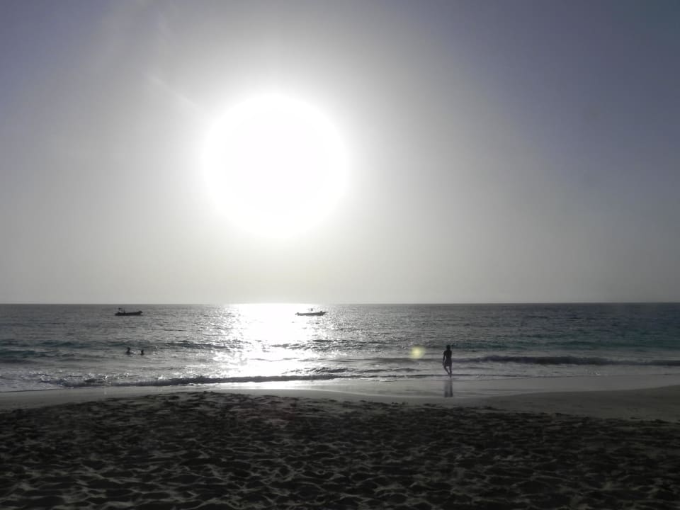 Sonnenuntergang am Strand Hotel Riu Funana
