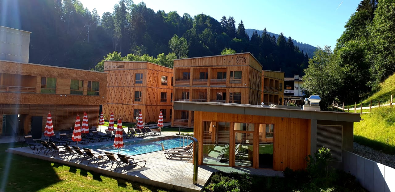 Pool Tirol Lodge