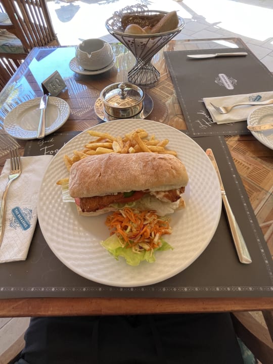 Gastro The Breakers Diving & Surfing Lodge