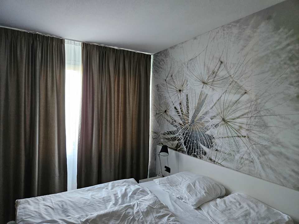 Zimmer Hotel Days Inn Dessau