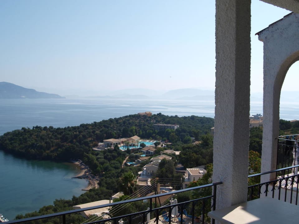 Ausblick vom Balkon Kommeno Bella Vista Apartments