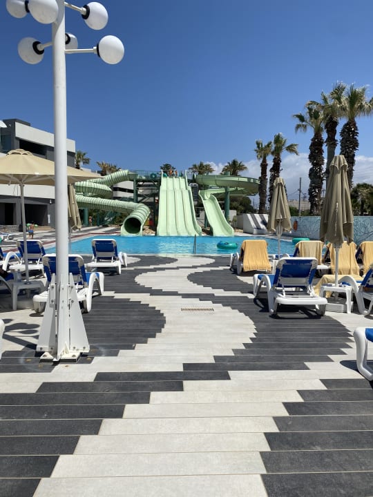 Pool Arina Beach Resort