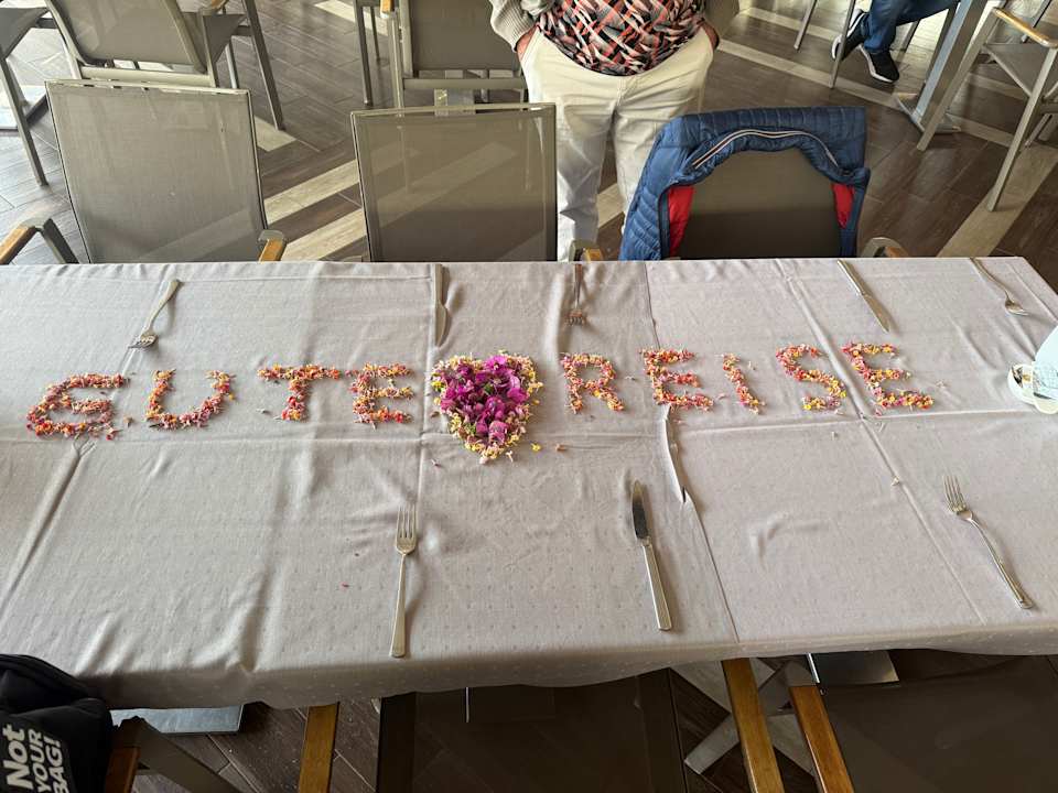 Gastro Saturn Palace Resort Hotel