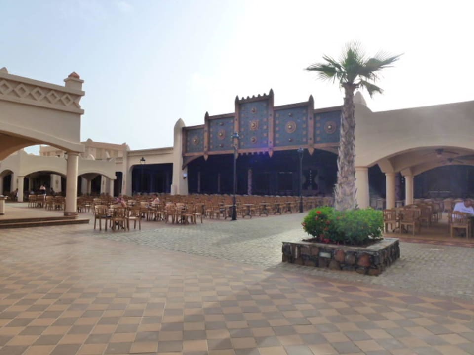 Theater Hotel Riu Touareg
