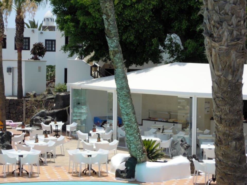 Poolbar H10 White Suites