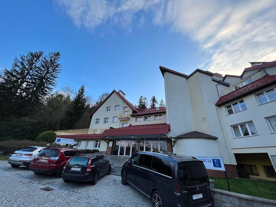 Außenansicht Klinika Młodości Medical SPA