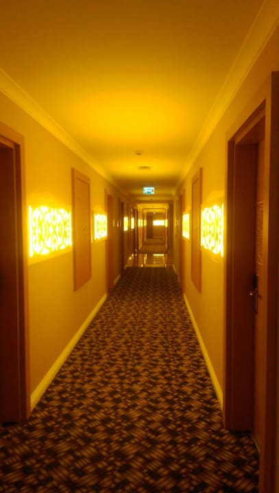 Flur Quattro Beach Spa & Resort