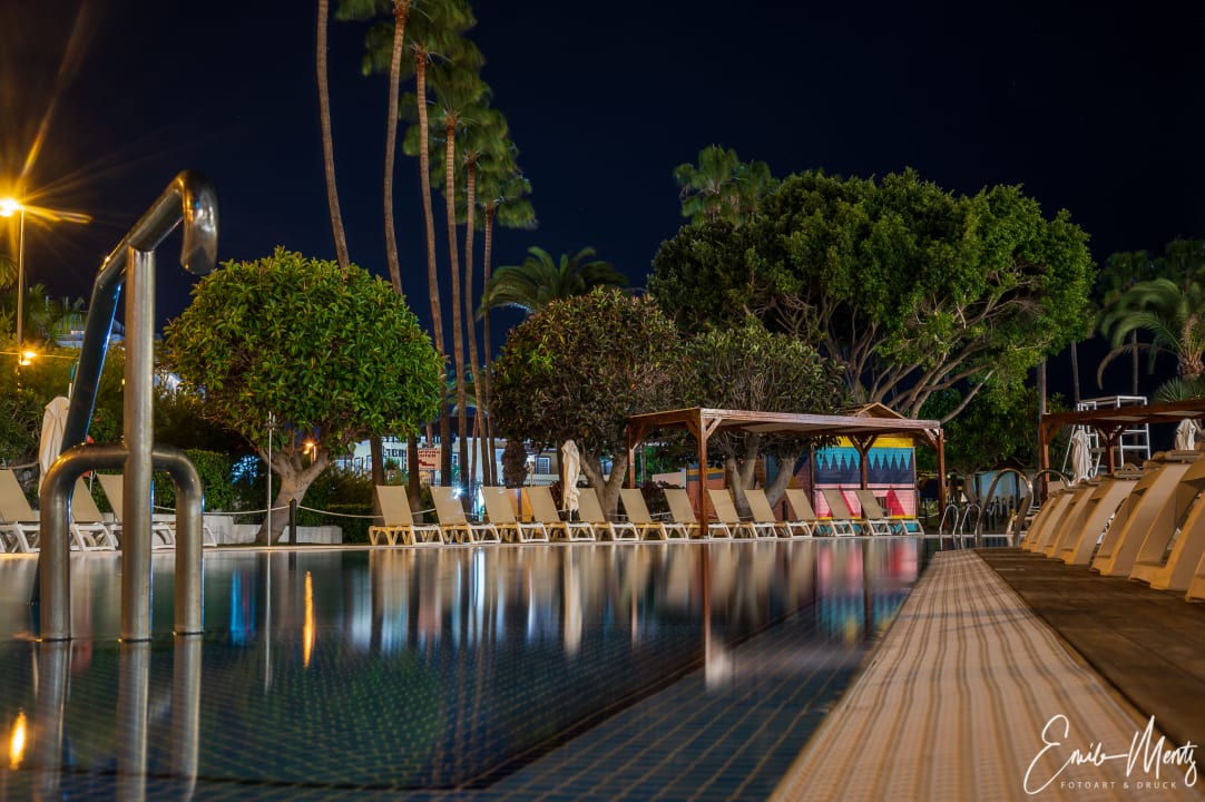 Pool Iberostar Waves Bouganville Playa