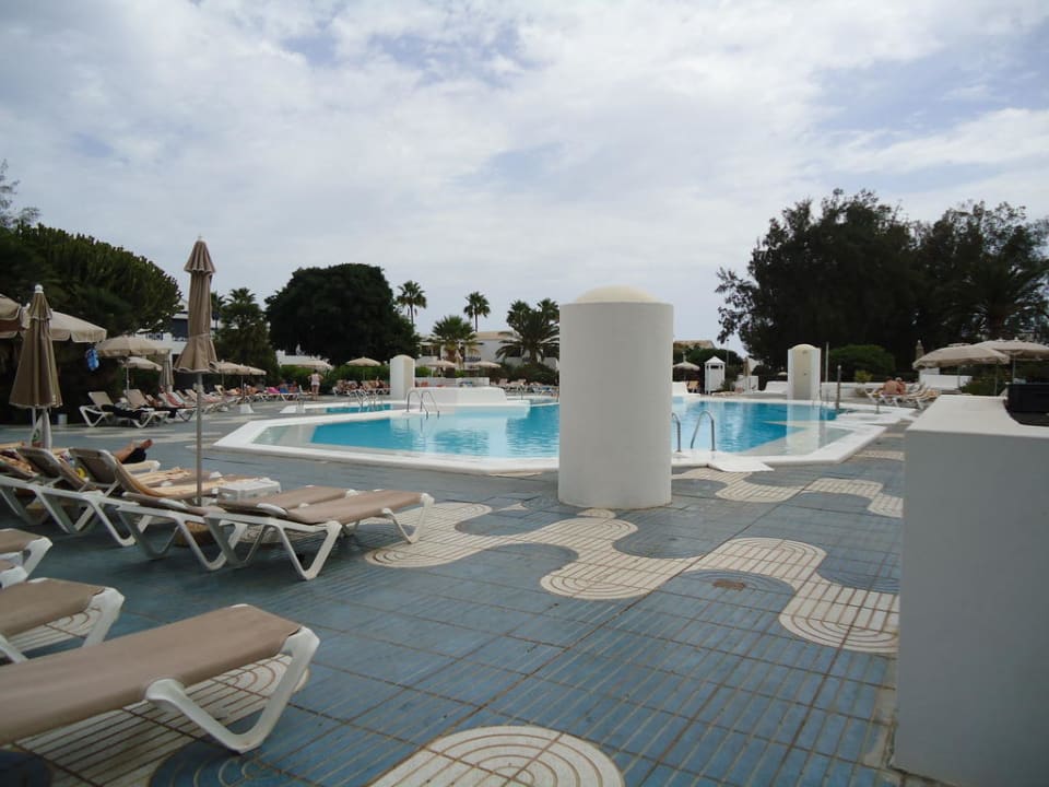 2. Pool Relaxia Olivina
