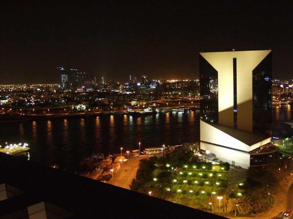 Hilton Dubai Creek Golden Sands Hotel Creek