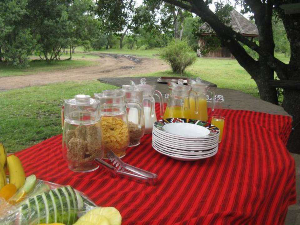 Saft und Müsli Royal Mara Safari Lodge