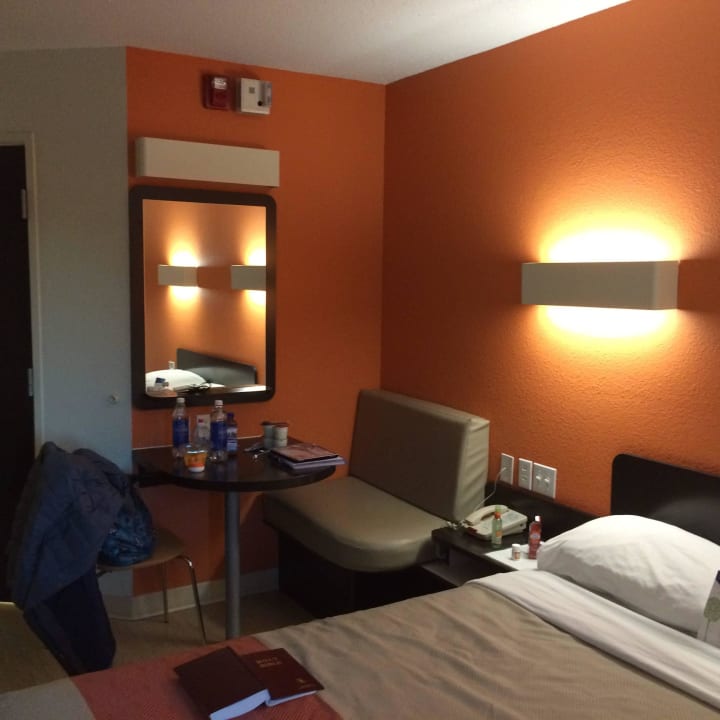 Zimmeransicht Sitzecke Motel 6 Biloxi Beach