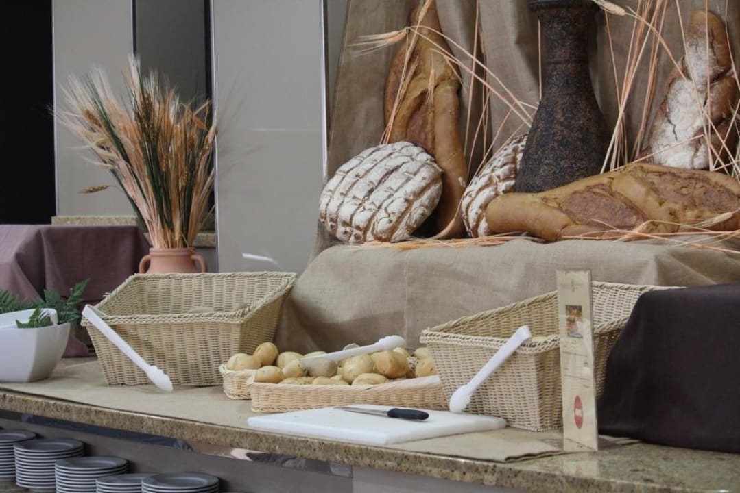 Brotbuffet Playa Olid Suites & Apartments