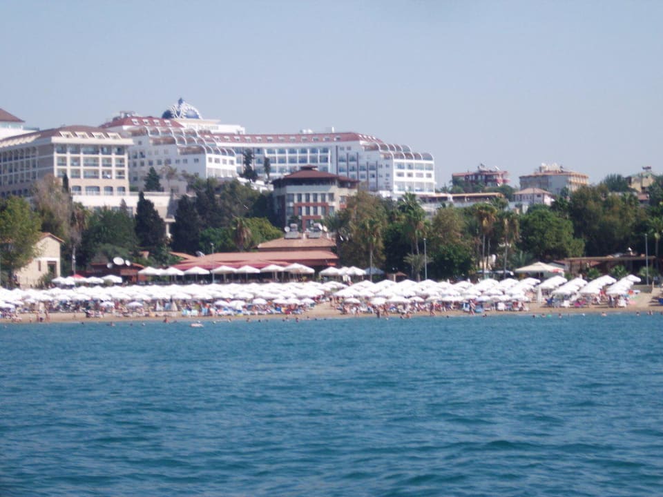 Blick vom Meer auf's Side Prenses Resort & Spa