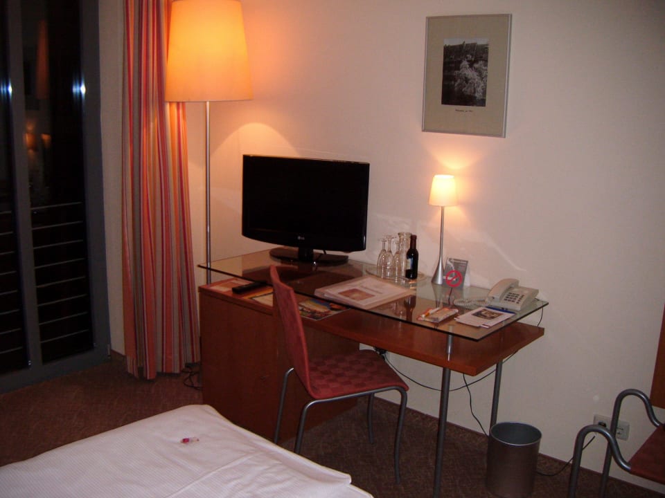 Kleiner Schreibtisch Hotel Krämerbrücke Erfurt