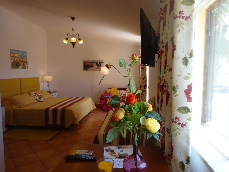 Zimmer Apartments Canavial I & II