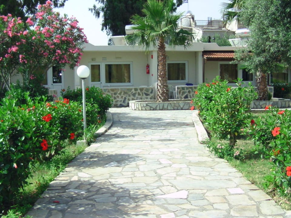 Unser Bungalowzimmer von aussen Atlantis Hotel